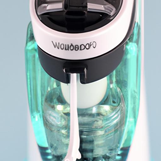 The cordless design of the Waterpik WP-560UK offers convenience and ease of use.